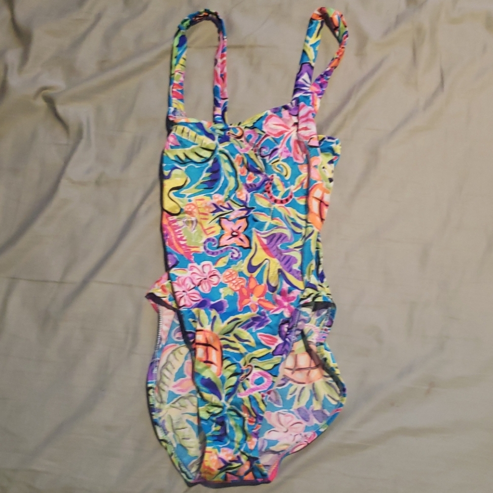 Swimming suit
